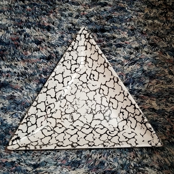 COPY 🇺🇦 Black White Plate Dish - Picture 1 of 4